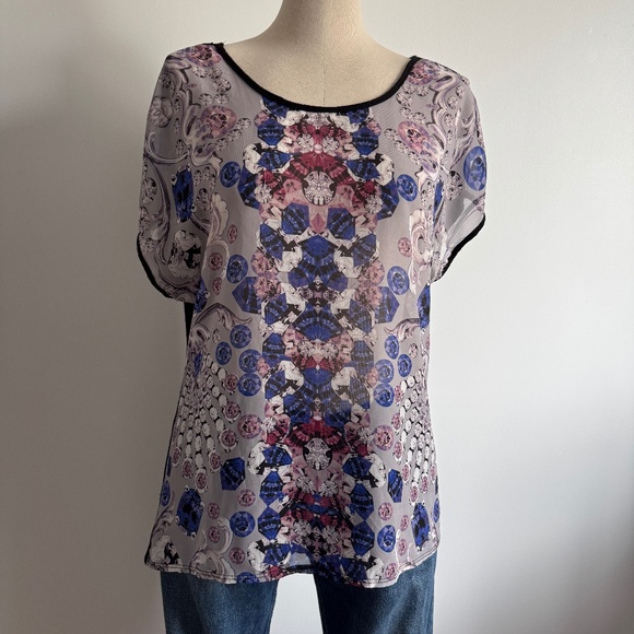 Blue and Black Floral T-Shirt - Picture 1 of 3